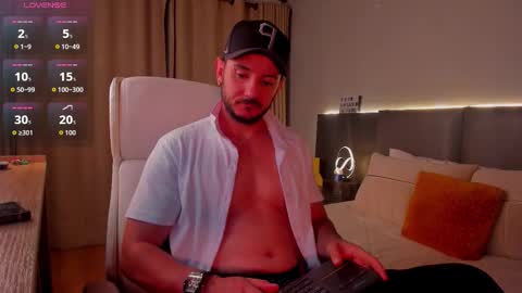 D A M O N online show from December 3, 2025, 10:02 am