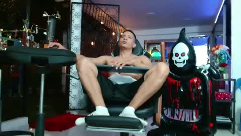 damyan_2003 online show from October 23, 2025, 5:07 am