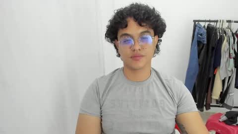 Diane Blosson online show from April 21, 2026, 2:51 am