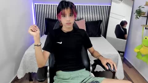 D A N online show from September 11, 2025, 1:55 pm