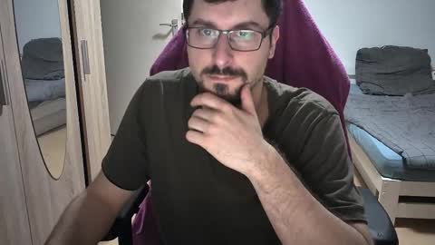 King Dan online show from September 9, 2025, 6:51 pm