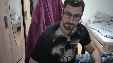 King Dan online show from October 19, 2025, 6:41 pm