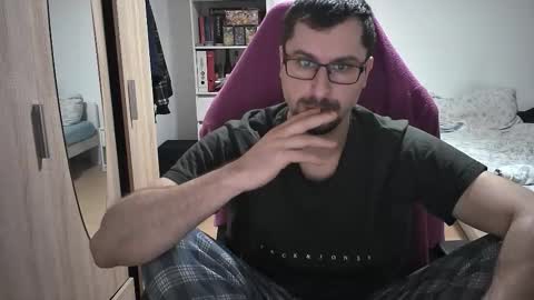 Snapshot of dan_the_man405 chatting on February 3, 2026, 7:52 pm King Dan online show from February 3, 2026, 7:52 pm