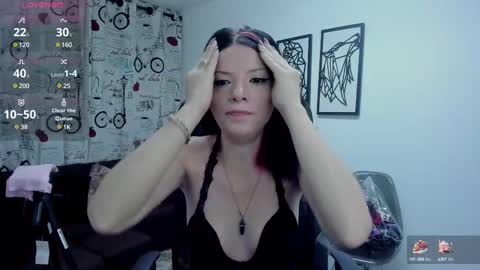 Danaa Rey online show from March 3, 2025, 11:33 am