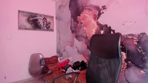 Danaa Rey online show from March 10, 2025, 2:26 pm