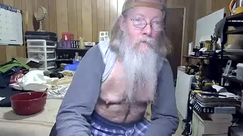 Snapshot of danagm chatting on December 25, 2024, 4:22 pm Dana online show from December 25, 2024, 4:22 pm