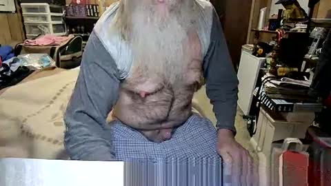 Snapshot of danagm chatting on December 21, 2025, 2:24 pm Dana online show from December 21, 2025, 2:24 pm