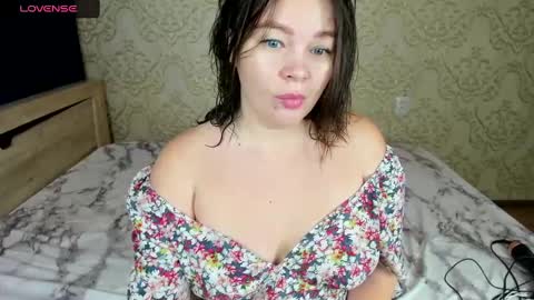 danajhonson online show from January 2, 2025, 2:43 am