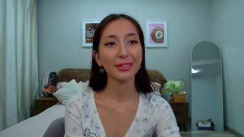 Snapshot of danaroges chatting on May 1, 2026, 7:51 pm DanaRoges online show from May 1, 2026, 7:51 pm