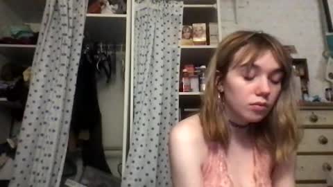 Snapshot of danceissexisbeauty2 chatting on April 25, 2026, 12:35 am Your submissive patient online show from April 25, 2026, 12:35 am