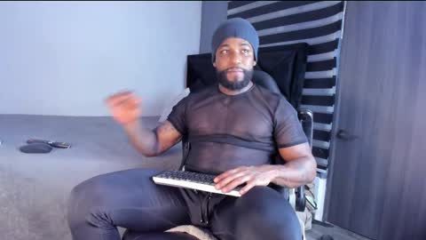 Dancel online show from April 19, 2026, 8:33 pm