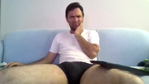 dandyriver online show from October 19, 2025, 9:04 pm