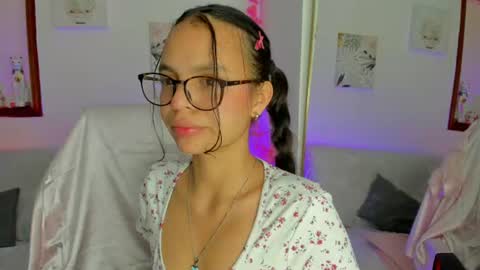 Snapshot of danessacronin chatting on July 7, 2026, 5:39 pm Danesa online show from July 7, 2026, 5:39 pm