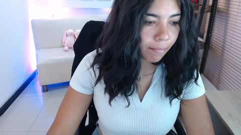 Snapshot of dangel_noir6 chatting on May 11, 2026, 11:38 am Veronica online show from May 11, 2026, 11:38 am
