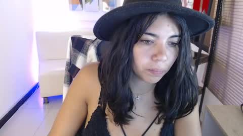 Snapshot of dangel_noir6 chatting on May 15, 2026, 12:12 pm Veronica online show from May 15, 2026, 12:12 pm