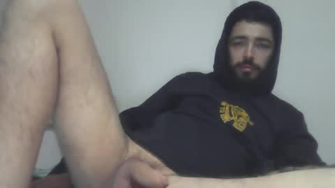 dani3l9905 online show from September 18, 2025, 4:14 am