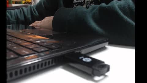 Snapshot of dani_alpina chatting on January 12, 2025, 3:36 pm dani_alpina online show from January 12, 2025, 3:36 pm