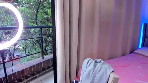 Dani  online show from November 16, 2025, 8:58 pm