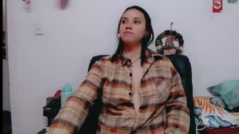 dani y jocelyn online show from December 5, 2024, 10:01 pm