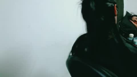 dani y jocelyn online show from April 1, 2026, 11:57 pm