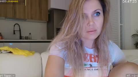 daniangel_web online show from June 27, 2026, 6:46 pm