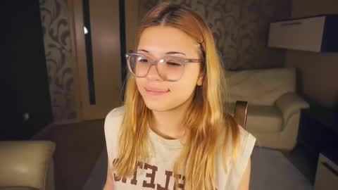 Venice online show from September 12, 2025, 6:41 pm