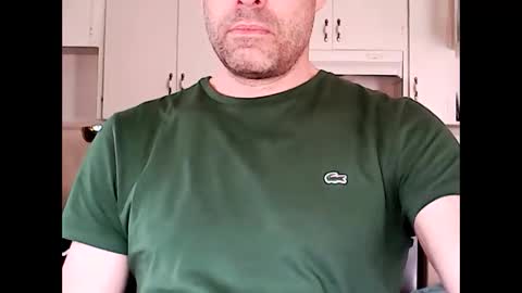 danibig94 online show from April 22, 2026, 4:52 pm