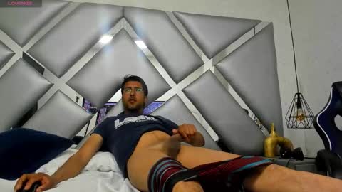 danidick_vc online show from November 27, 2025, 12:18 pm