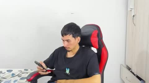 Snapshot of daniel_443 chatting on November 26, 2025, 3:07 am DANIEL online show from November 26, 2025, 3:07 am