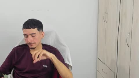 Snapshot of daniel_443 chatting on December 2, 2025, 2:34 pm DANIEL online show from December 2, 2025, 2:34 pm