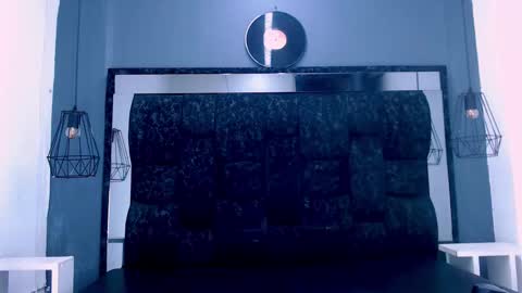 Daniel Delux  online show from November 16, 2025, 12:22 pm