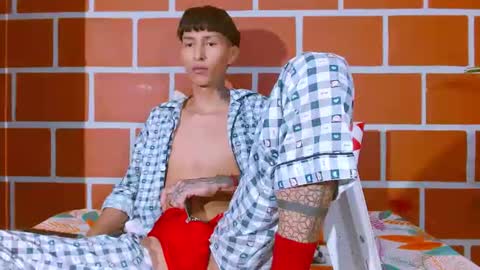 daniel_deluxx online show from June 23, 2026, 1:47 am