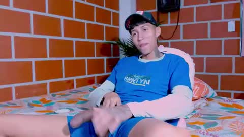 daniel_deluxx online show from June 26, 2026, 6:23 pm