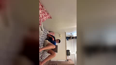 Snapshot of daniel_ice chatting on March 25, 2026, 5:08 pm Daniel online show from March 25, 2026, 5:08 pm