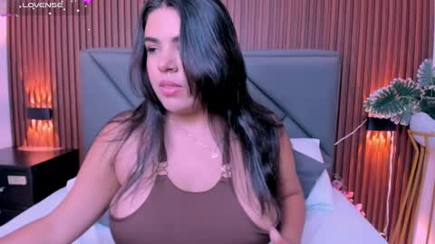 D A N I online show from September 23, 2025, 2:25 am