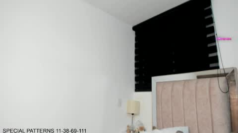  independent model   online show from April 12, 2026, 3:44 am