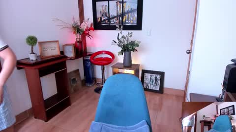 Daniela online show from December 2, 2025, 7:31 pm