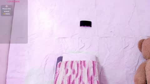 Snapshot of daniela_mendozza chatting on December 23, 2024, 5:43 pm Dani online show from December 23, 2024, 5:43 pm