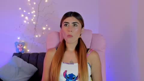 Dani Saenz online show from April 23, 2026, 9:39 pm