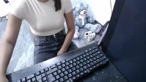 Snapshot of danielaa_foxx chatting on July 23, 2026, 1:58 am danielaa_foxx online show from July 23, 2026, 1:58 am