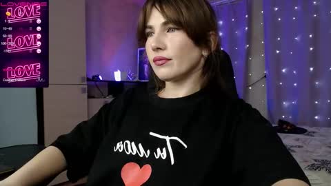 Daniela Cooper online show from October 20, 2025, 5:13 pm