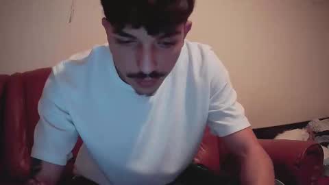 danielito321810 online show from March 3, 2026, 2:12 pm