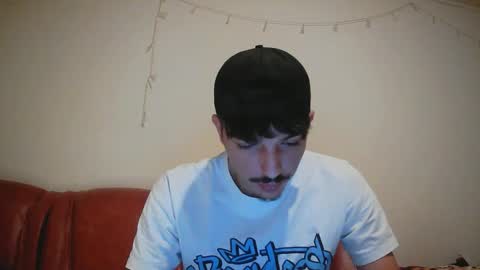 danielito321810 online show from March 18, 2026, 9:56 am