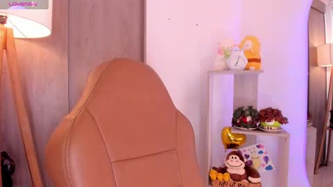 Danielle Rose online show from September 15, 2025, 9:59 pm