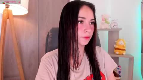 Danielle Rose online show from October 2, 2025, 9:44 pm