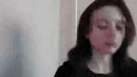 Snapshot of daniellevaulet chatting on January 5, 2026, 5:27 pm Mia online show from January 5, 2026, 5:27 pm