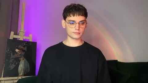 danieltuckerr online show from April 24, 2026, 8:22 pm