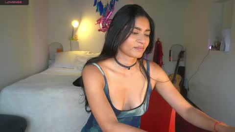 danalle .. online show from February 13, 2025, 9:49 pm