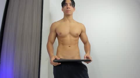 daniisus online show from November 29, 2025, 11:13 am