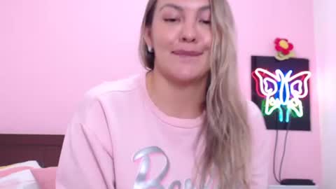 K A R O L online show from December 15, 2024, 1:46 am